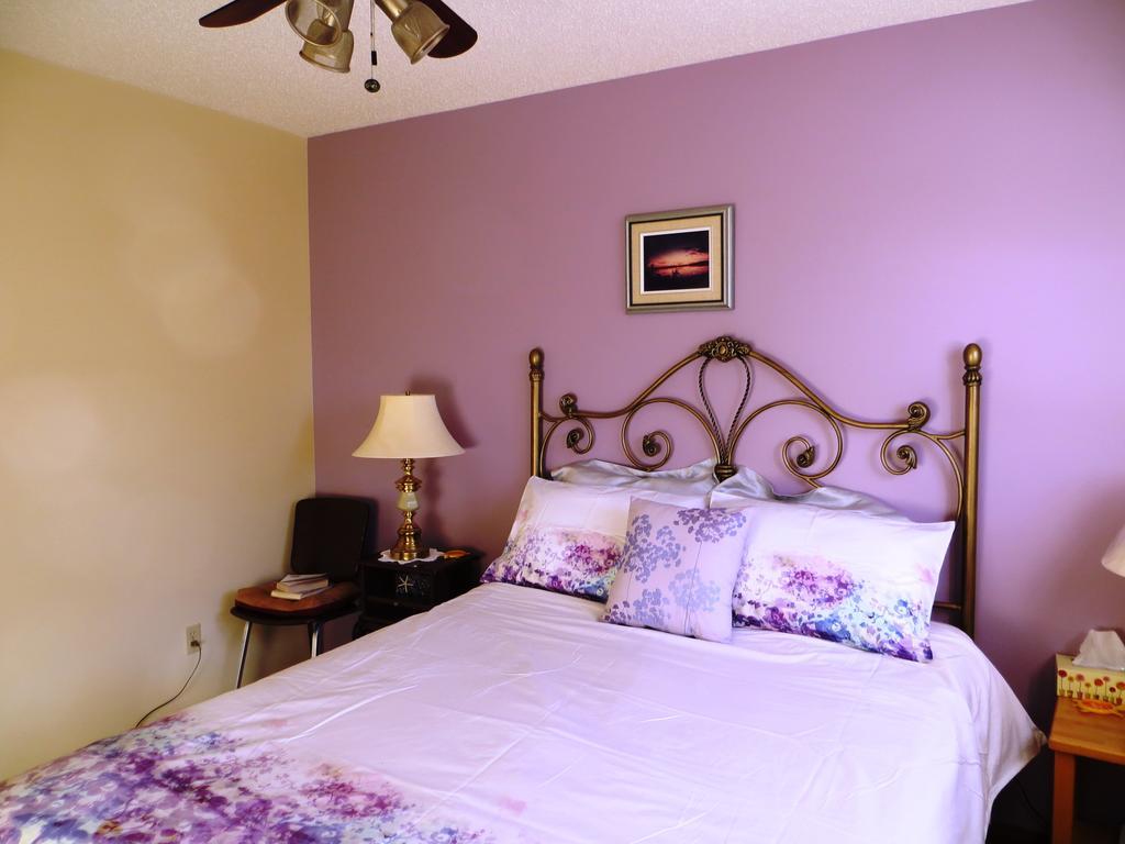 Wild Rose Bed & Breakfast Saskatoon Kültér fotó